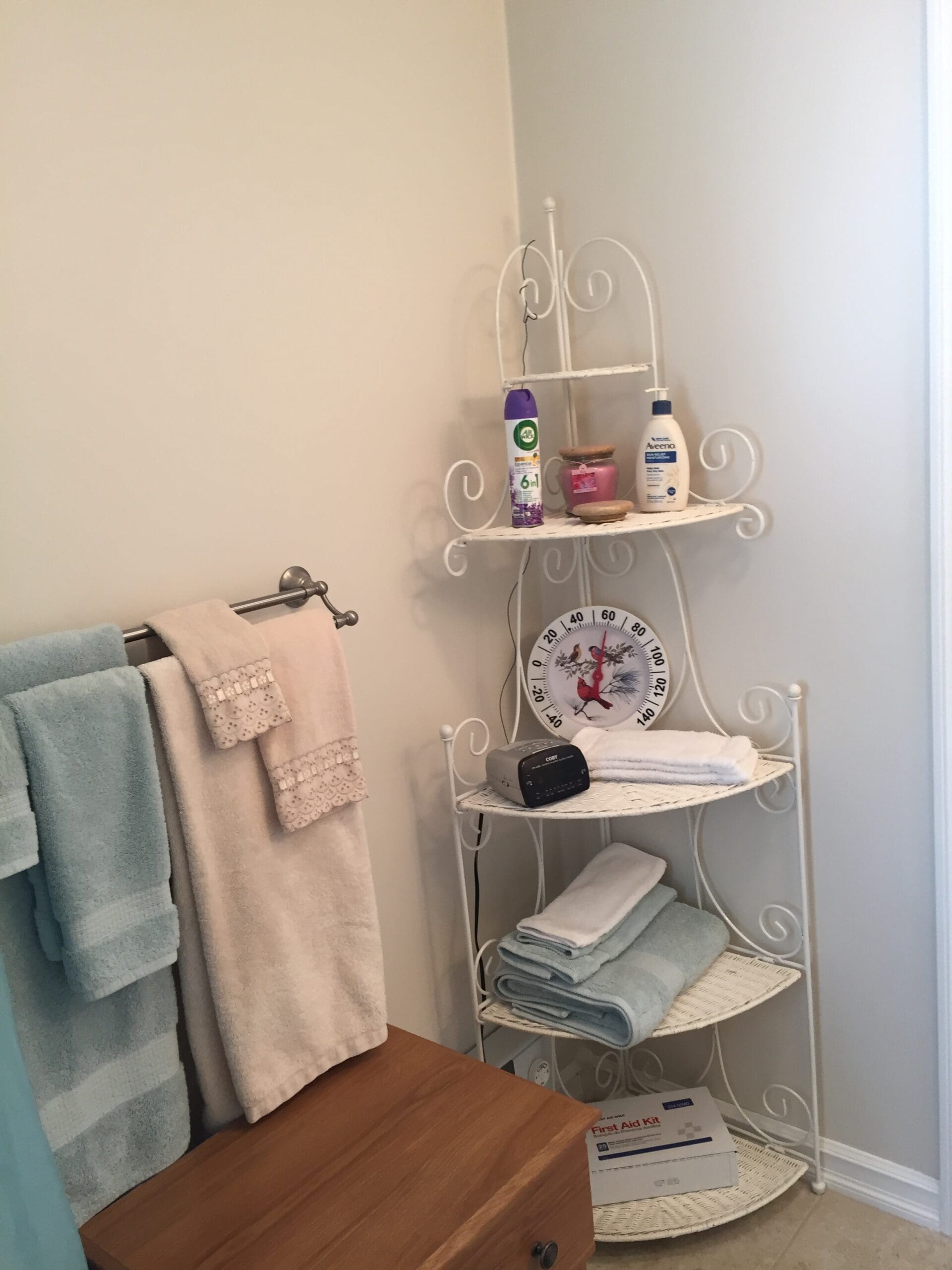 bathroom corner stand